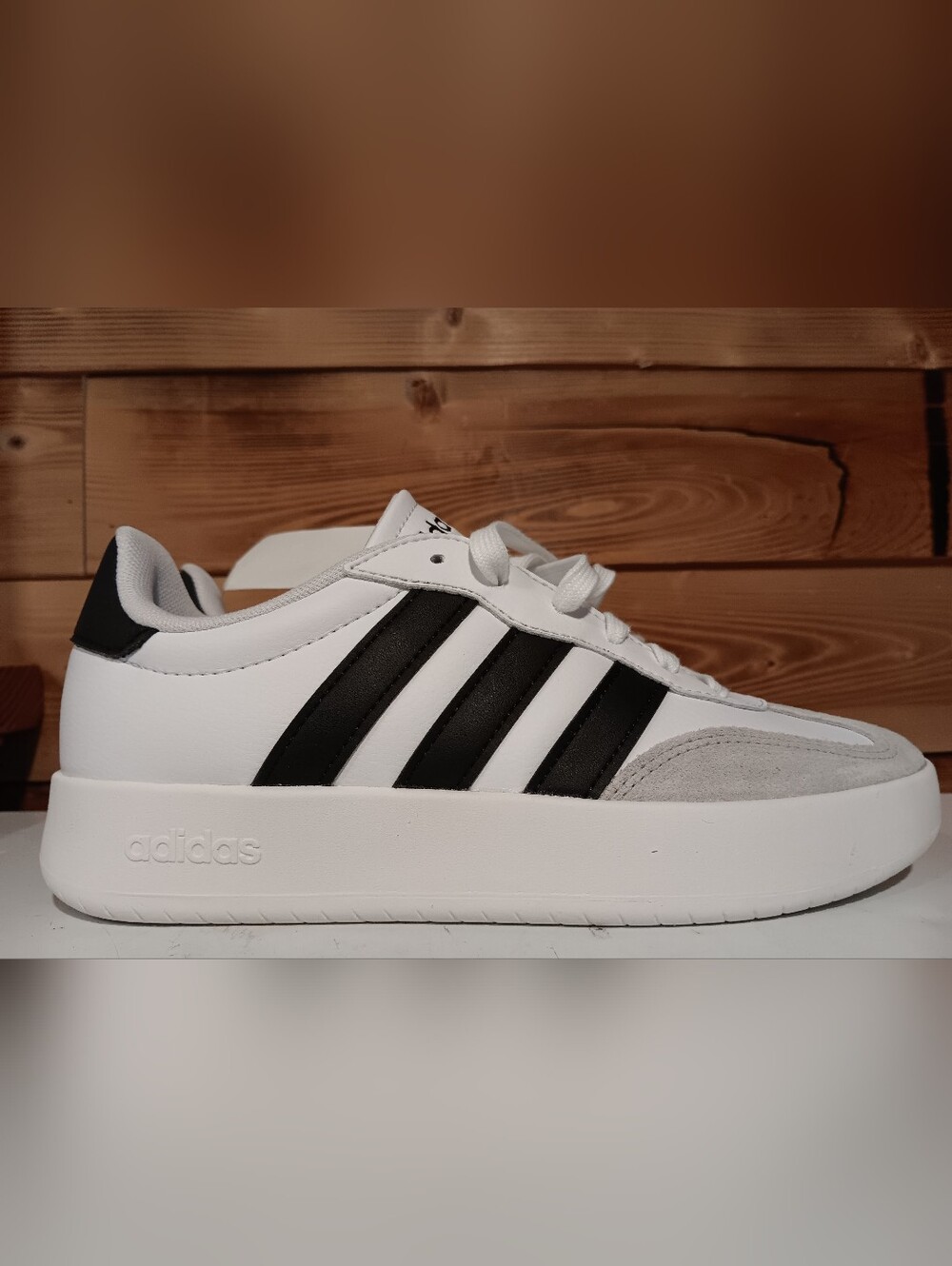 New Adidas Barreda Women's 8